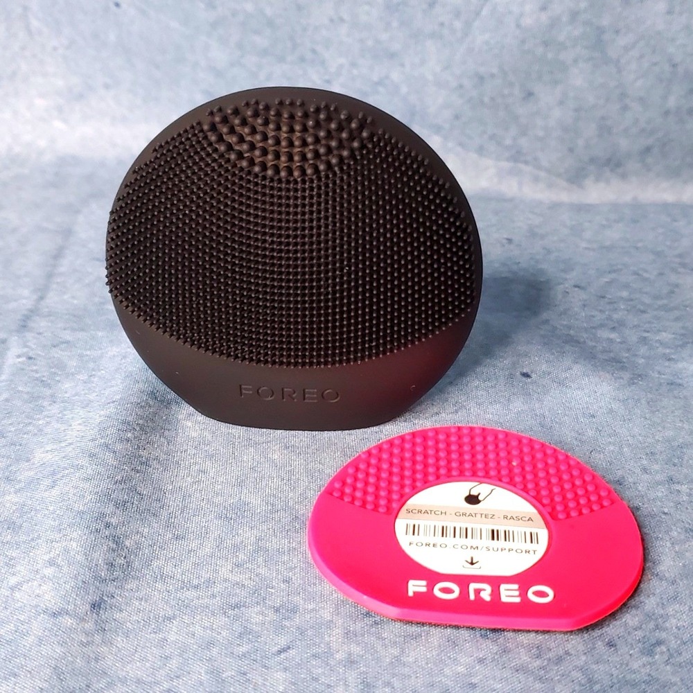 FOREO LUNA Play Midnight Facial Cleansing Device Waterproof Silicone W/ Case
